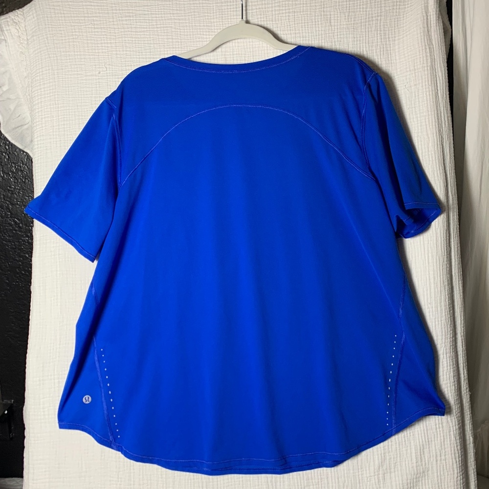 Lululemon blue dry fit tee